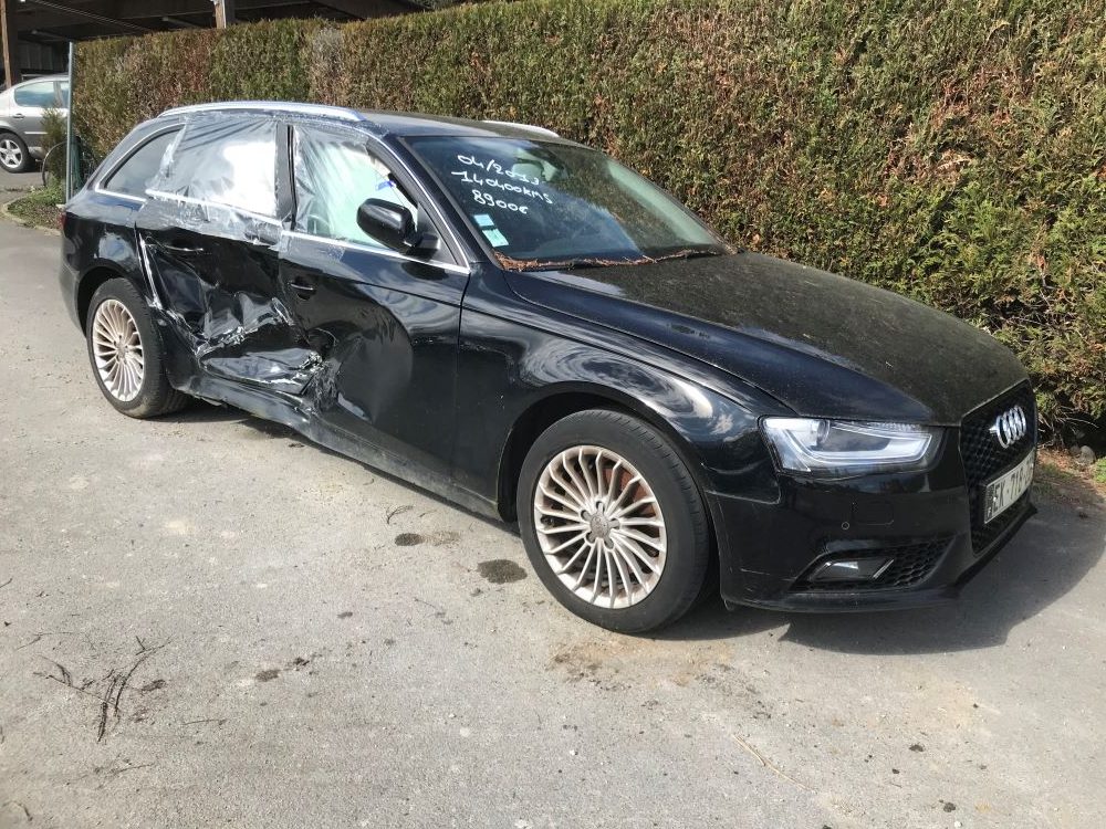 Audi AUDI A4 AVANT 3.0 TDI V6