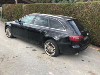 Audi AUDI A4 AVANT 3.0 TDI V6
