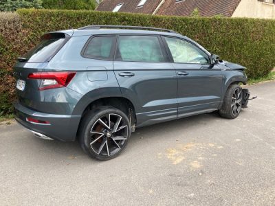 SKODA KAROQ 2.0