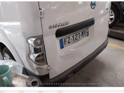 NISSAN E-NV200