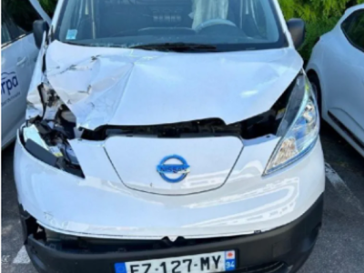 NISSAN E-NV200