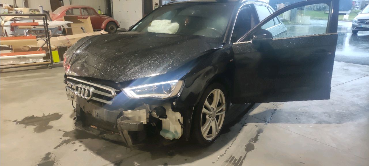 Audi AUDI A3 1.6 TDI S LINE