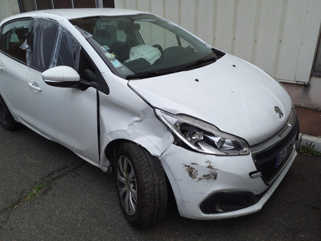 Peugeot PEUGEOT 208 ACTIVE BUSINESS 75CV HDI 2018