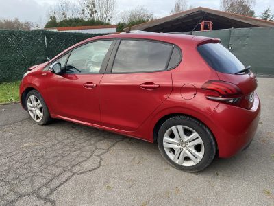 Peugeot PEUGEOT 208 1.2I PURETECH 12CV 82S
