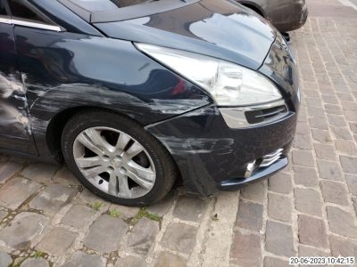 Peugeot PEUGEOT 5008 2.0 HDI 16V FAP
